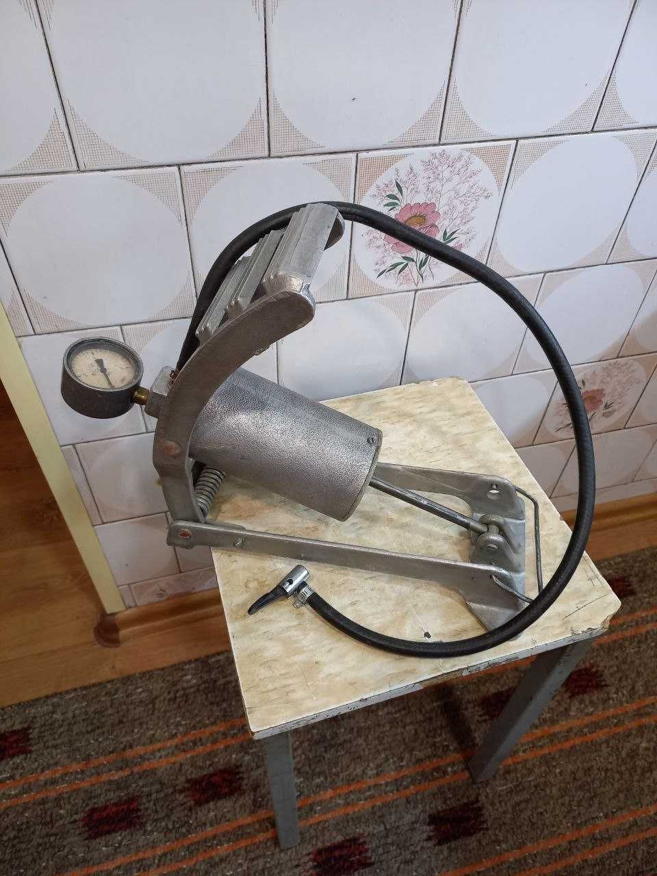 насос автомобильный Б/У.Союзный