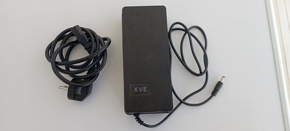 Зарядное устройство для Яндекс байка