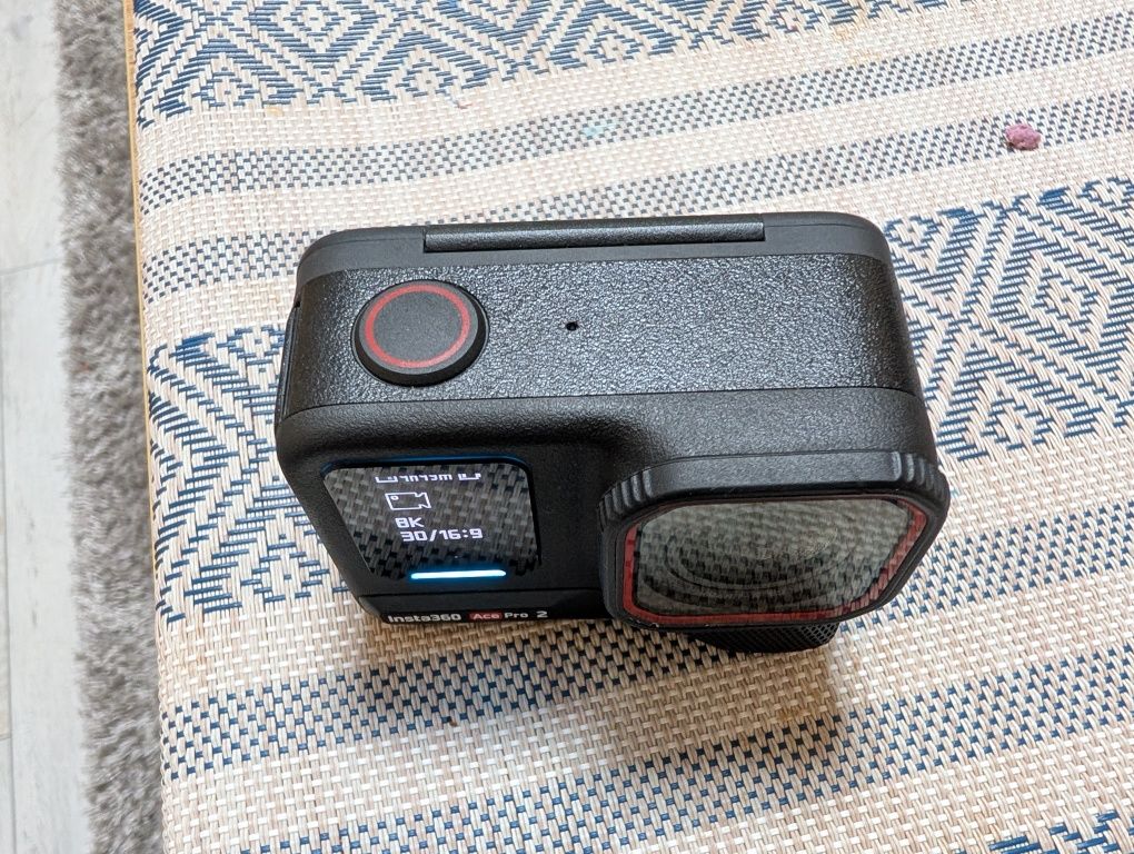 Камера Insta 360 AcePro 2