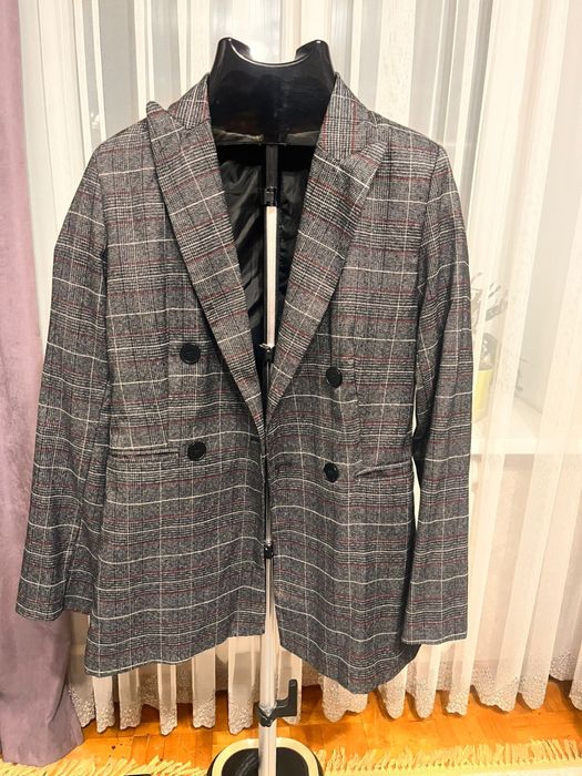 Два пиджака женские