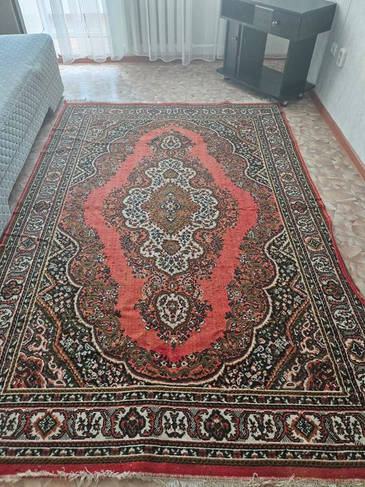 Продам ковёр. Производство Турция