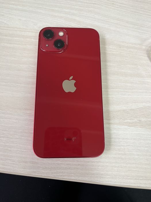 Iphone 13 red (product)