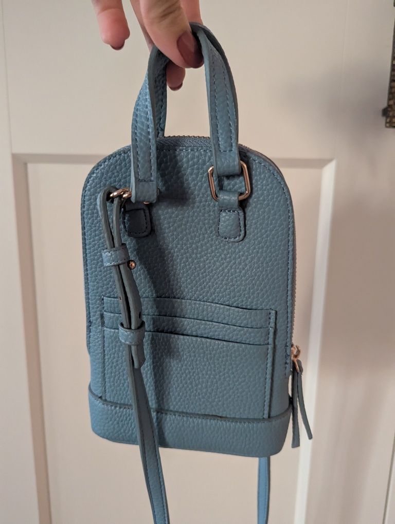 Малки чанти Calvin Klein, Parfois