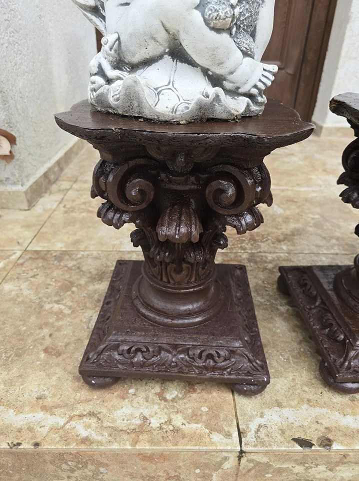 Set de 3 suporți pentru statuete sau flori din lemn .