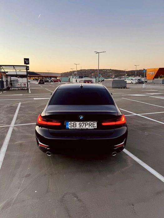 BMW seria 3 G20 320D Luxury Line Individual Laser AHK Head Up Virtual