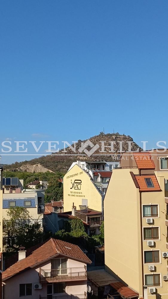 Продава се Тристаен апартамент в Пловдив, Младежки Хълм - 101 кв.м за 1981 €/кв.м - Снимка #7