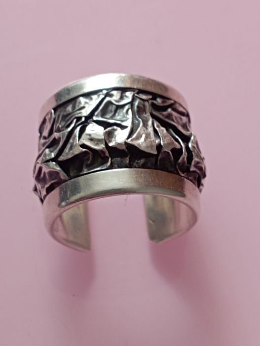 Inel argint 925,lucrat manual -7g- mărime reglabilă