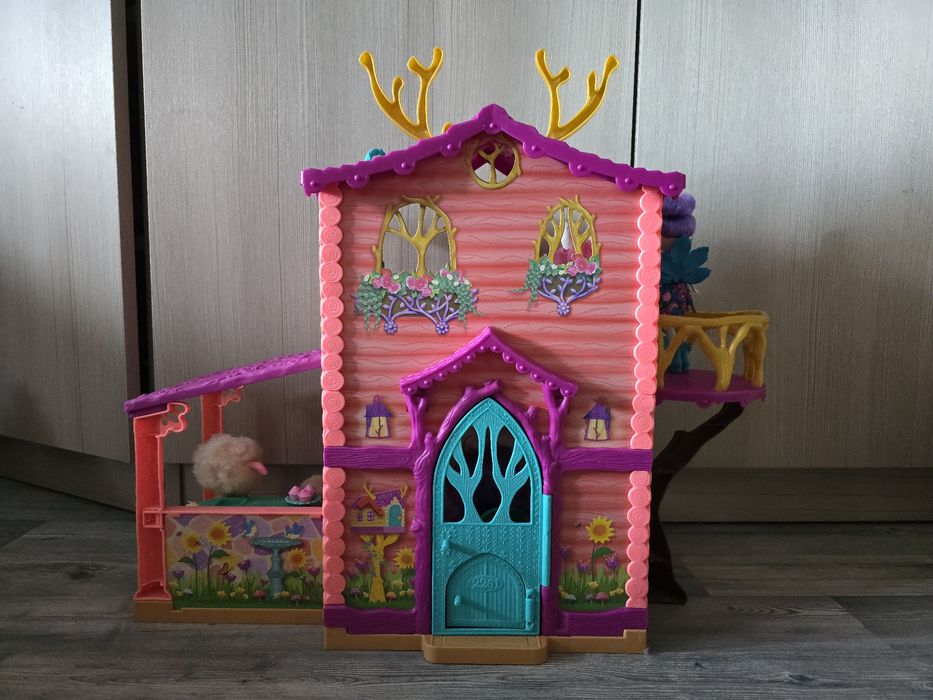 Enchantimals-Cozy deer house