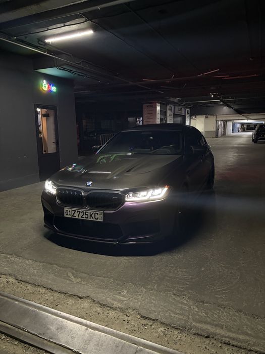BMW M550i 2023 yil 42.000km yurgan stage 2+ da +-700ot kuchi