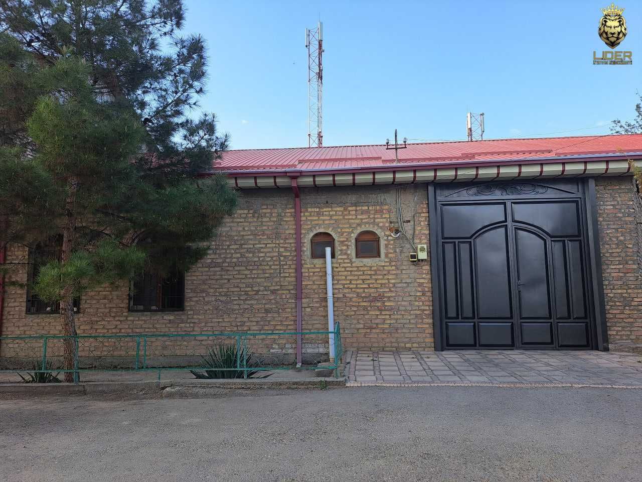 Продается участок 5 соток (4 комнаты) ор-р Шарк Водник цена 100.000$
