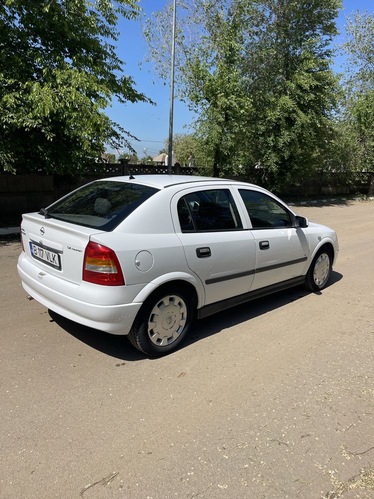 Vand opel astra g 1.4 benzina