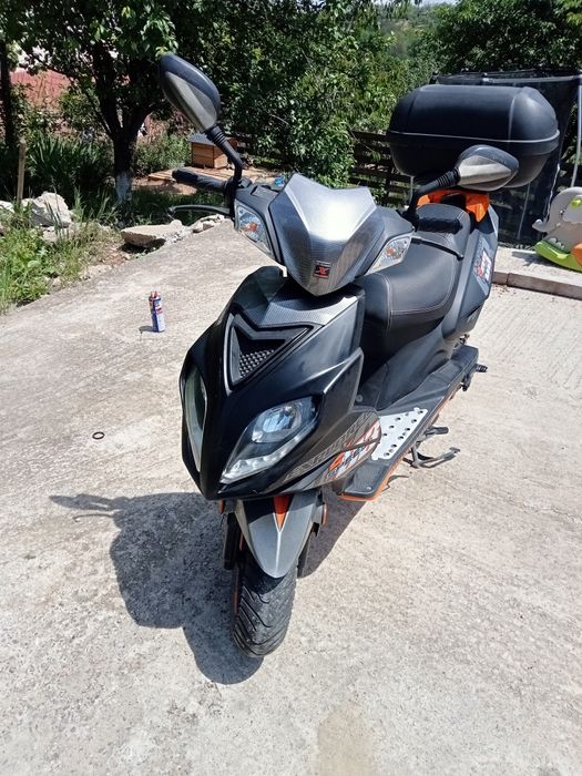 Scooter 49cc Explorer
