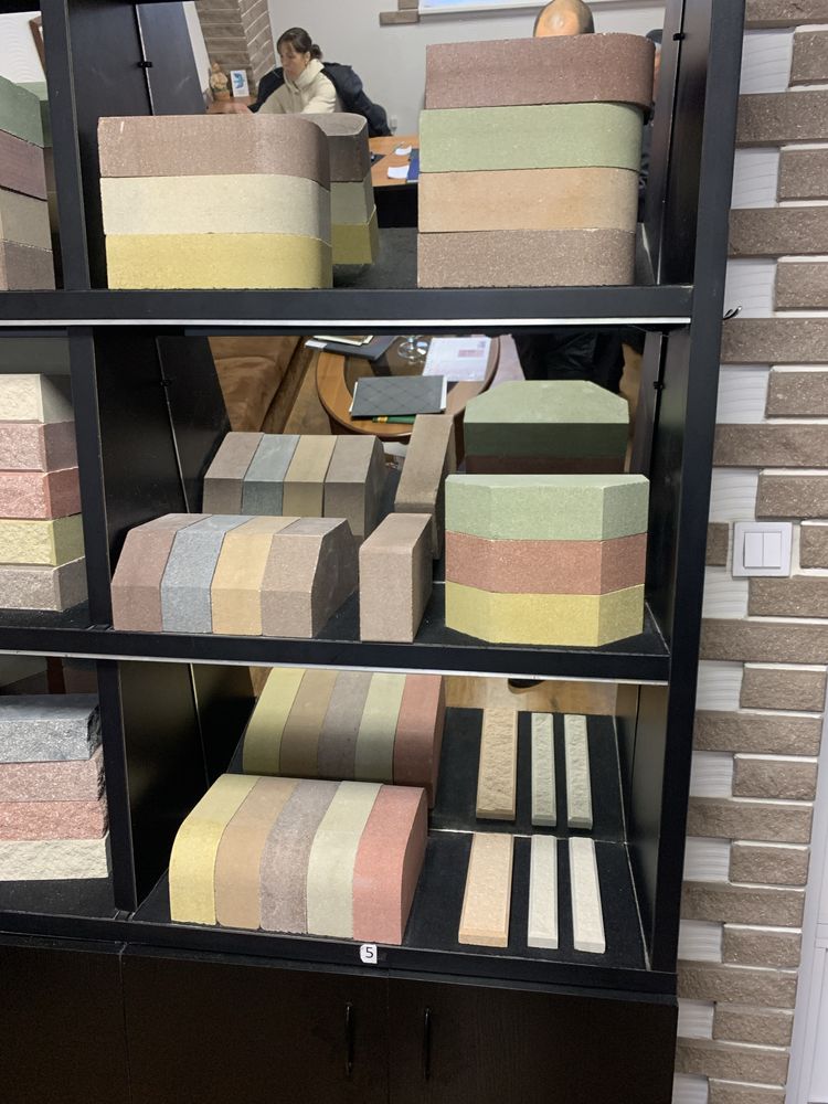 Caramida colorata modele si culori variate 5 roni bucata