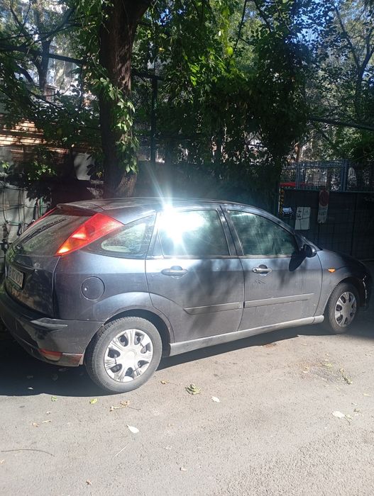 Ford focus mk1, benzină, 1.6. în stare bună de funcționare.