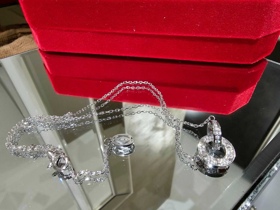 CARTIER Love White Gold Paved Diamonds Chain Дамскo Колие