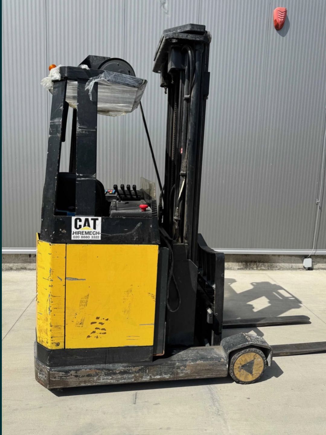 Ричтрак CAT NR1350 - Caterpillar, 1350 кг. полезен товар