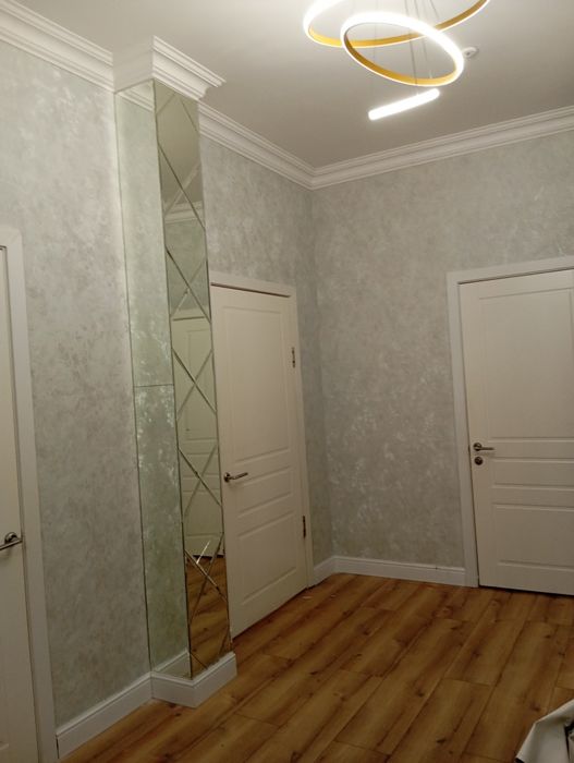 Поклейка обоев профессионально.