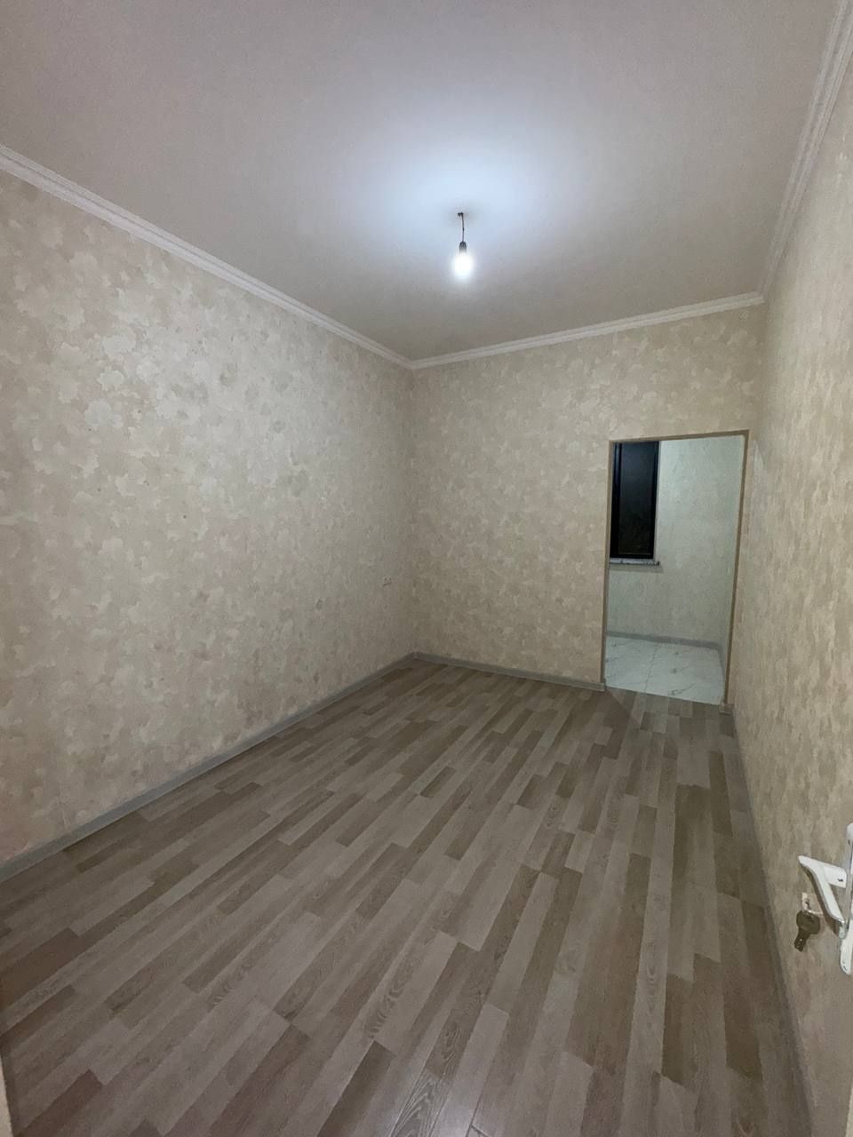 Срочно продается 1 комнатная квартира новостройка бектемирском районе