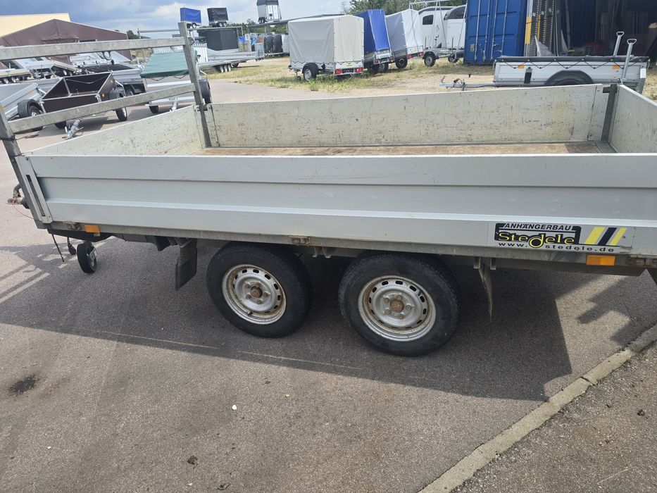 Vand remorci de la 750kg-3000kg aduse din Germania