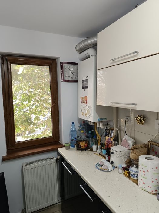 Vând apartament 2 camere Strada Școlilor Microhala