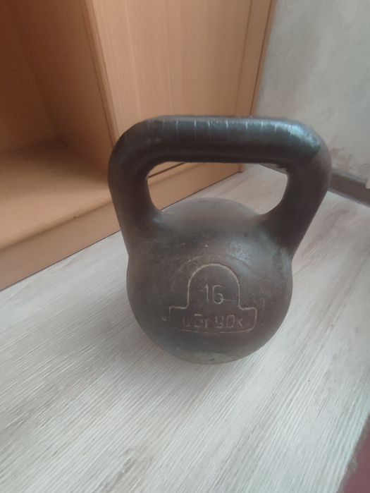 Продам Гирю на 16 кг.