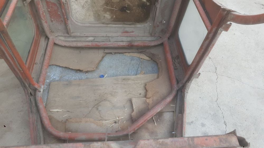 Трактор кабина Т-40