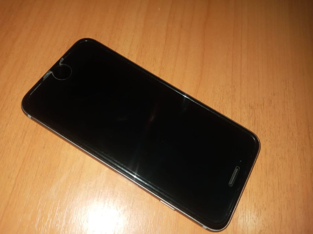 IPhone 6,два телефона