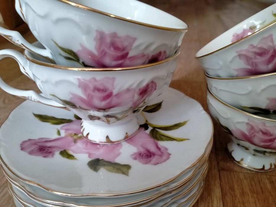 Продам сервиз.фарфор. коллекционный.
