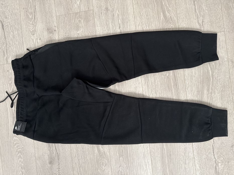 Nike tech fleece долнише ново с етикет