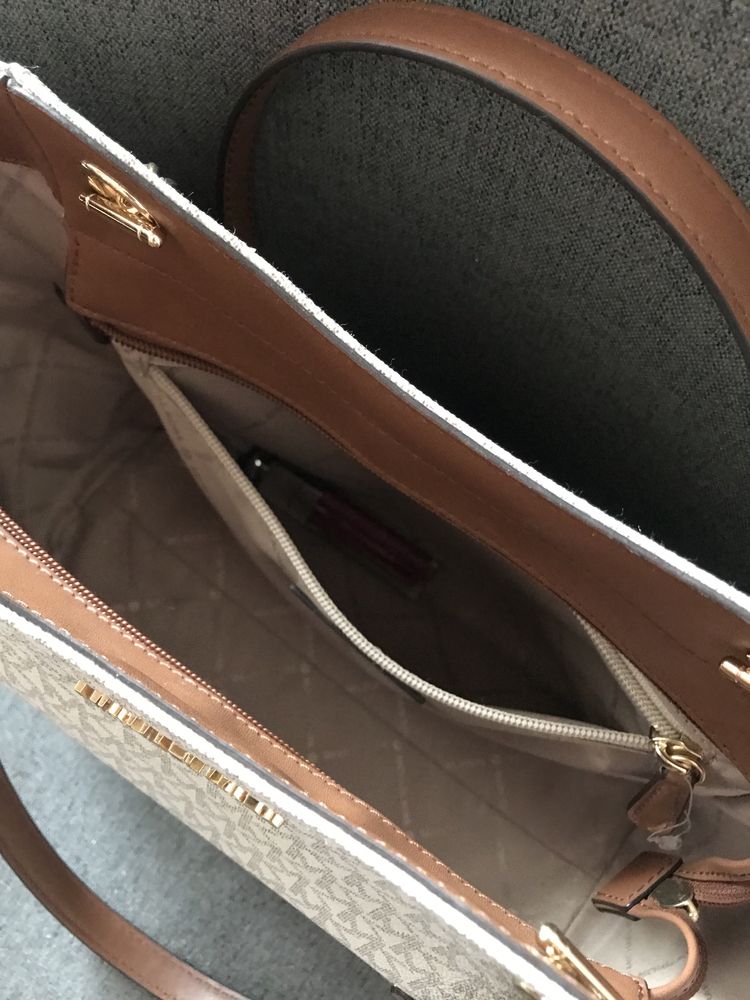Оригинална чанта Michael Kors