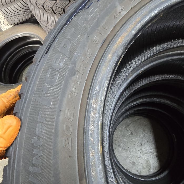 2x 205/55/16 M+S HANKOOK Stare excelentă