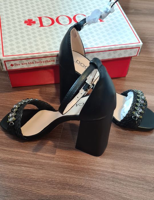 Sandale cu toc elegante mărimea 36 Doca