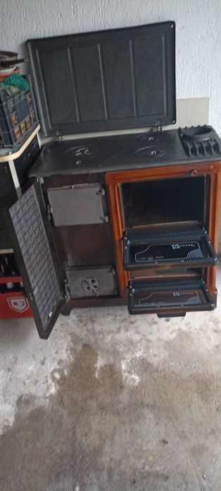 Soba pe lemne NESSLI