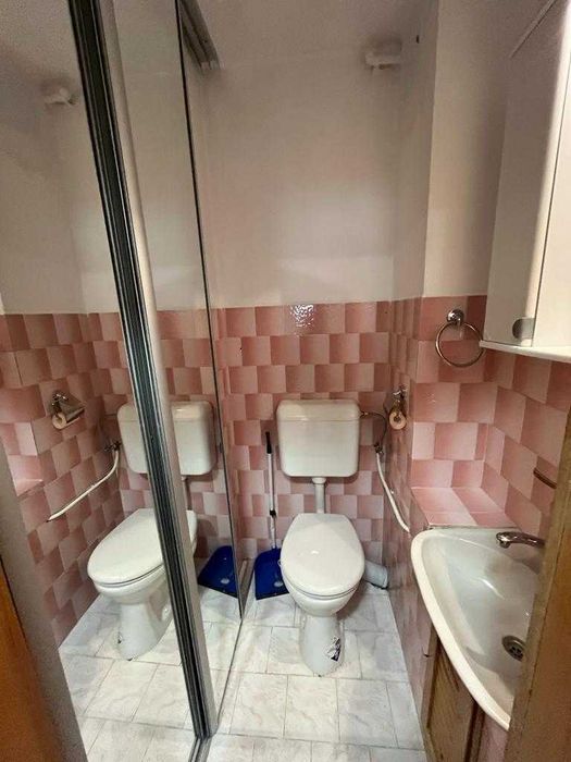 Vand apartament 3 camere vis-a-vis de Spitalul Judetean Oradea