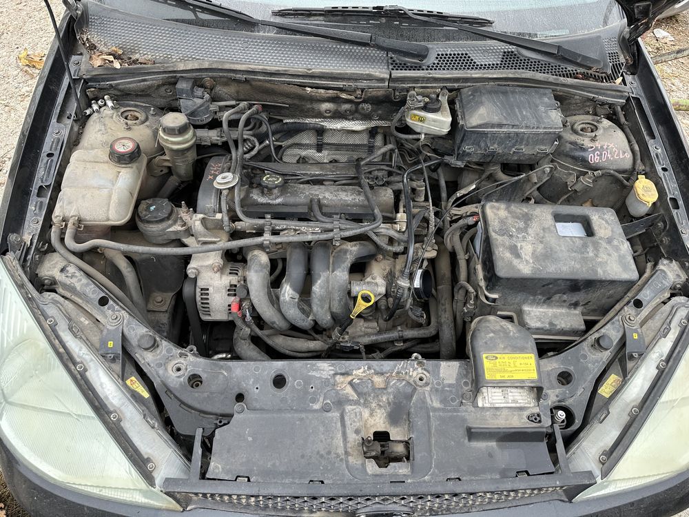 Ford Focus 1.6i на части
