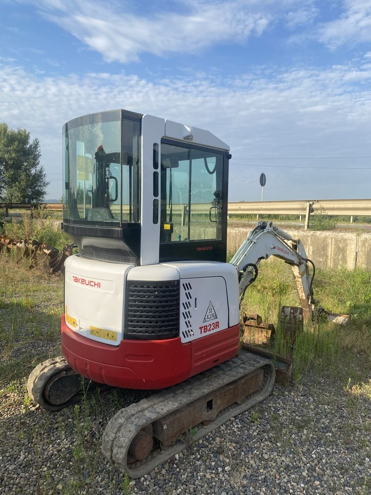 Miniexcavator TAKEUCHI TB 23 R