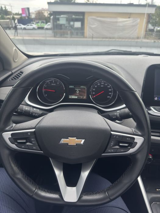 Chevrolet Onix Premier