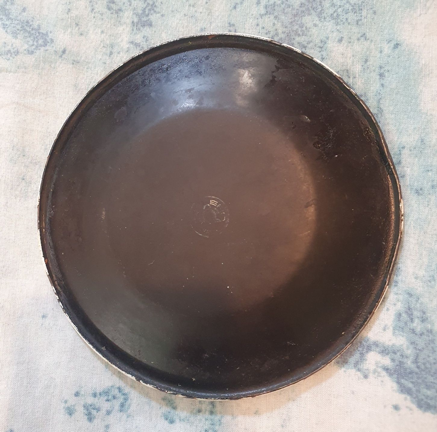 Farfurie mica metal pictata