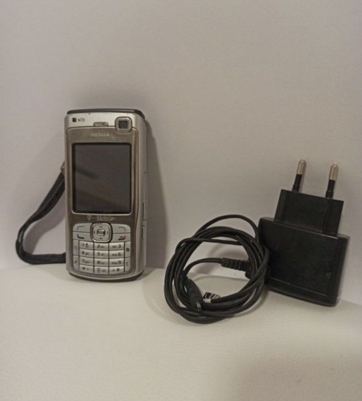 Nokia N70 cu incarcator