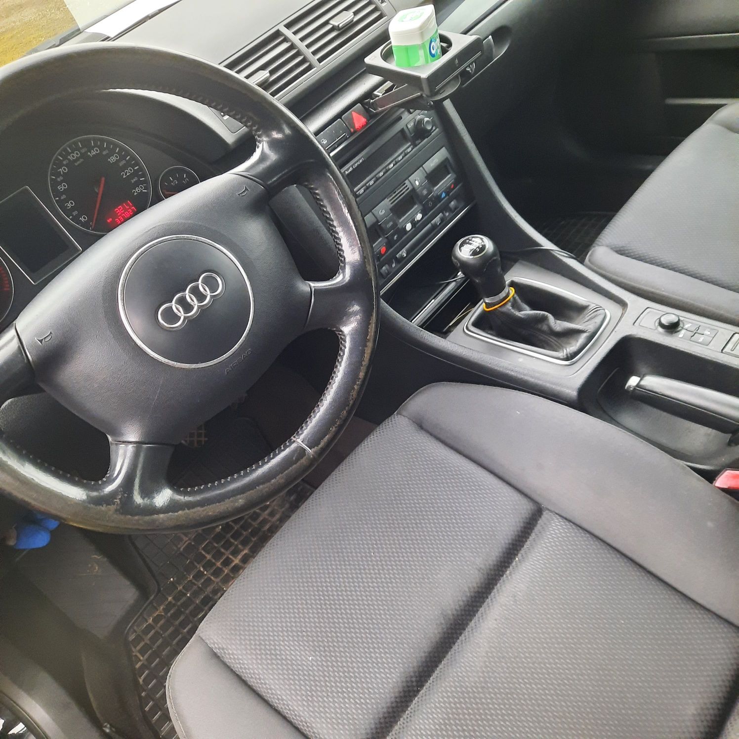 Vând Audi A4B6 131cp An2004