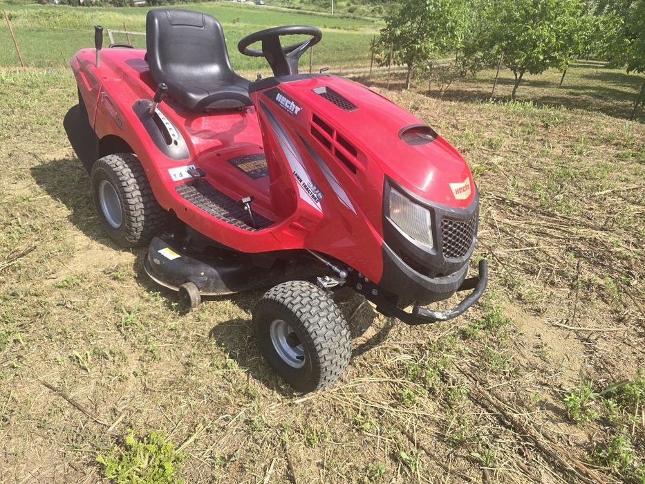 Tractoras de gazon iarba