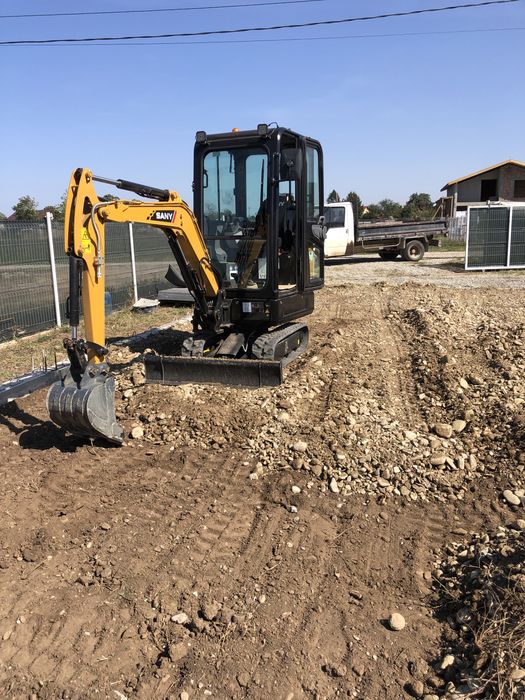 Inchiriez miniexcavator/buldoexcavator/bobcat