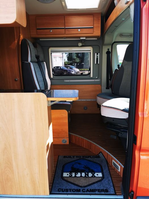 Campervan, autorulota, camper Possl 2Win, 5 locuri de dormit.