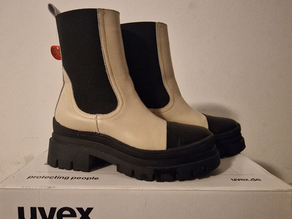 Ghete piele - Benvenuti - Marimea 36