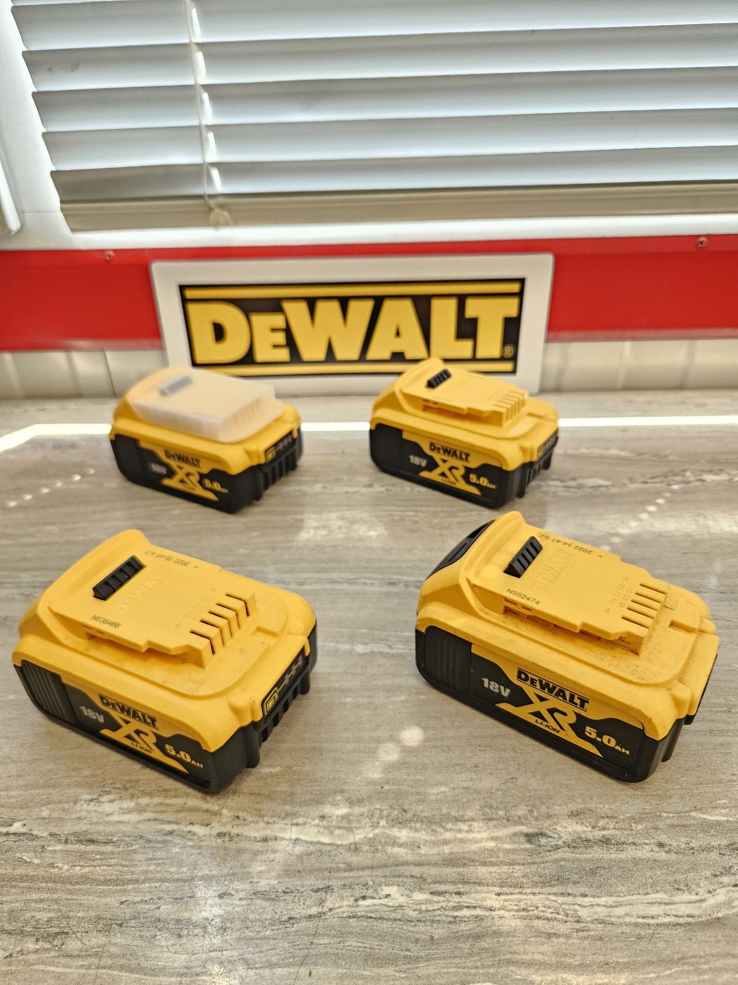 Dewalt Батерии 18V.5Аh.DCB184.