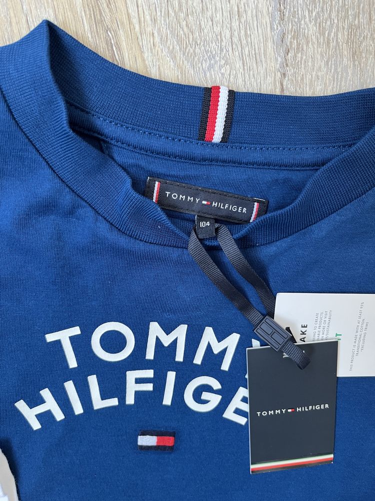Tommy Hilfiger две блузки за момче 104размер
