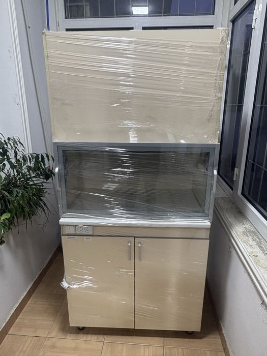 Шкаф вытяжной, лабораторный