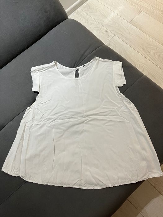 Bluză albă cu manecute