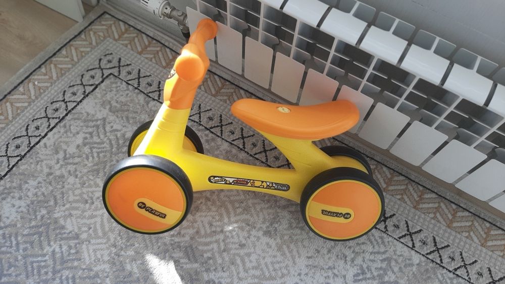 Продам беговел б/у, в отличном состоянии