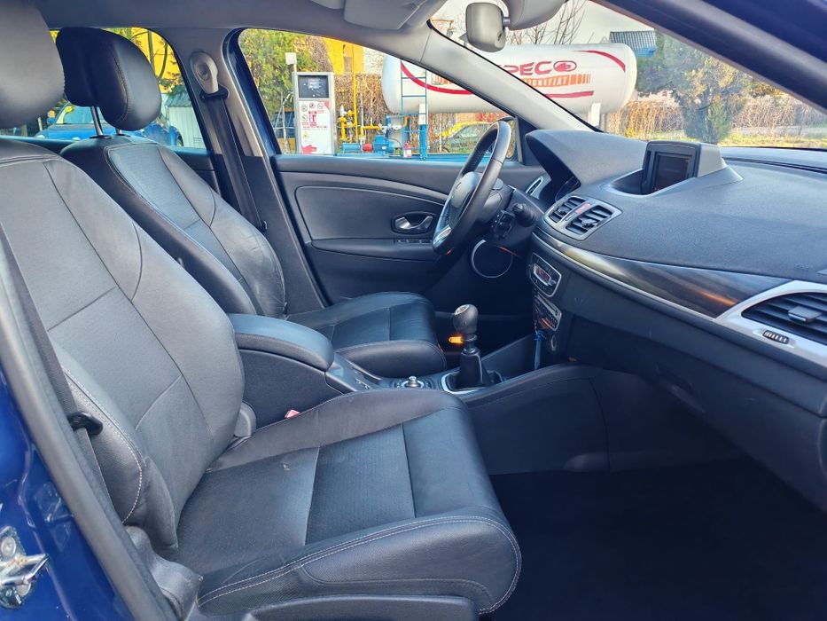 Renault Megane 1.9Diesel Fab. 2012 E5 pilot Interior piele Scaune încă